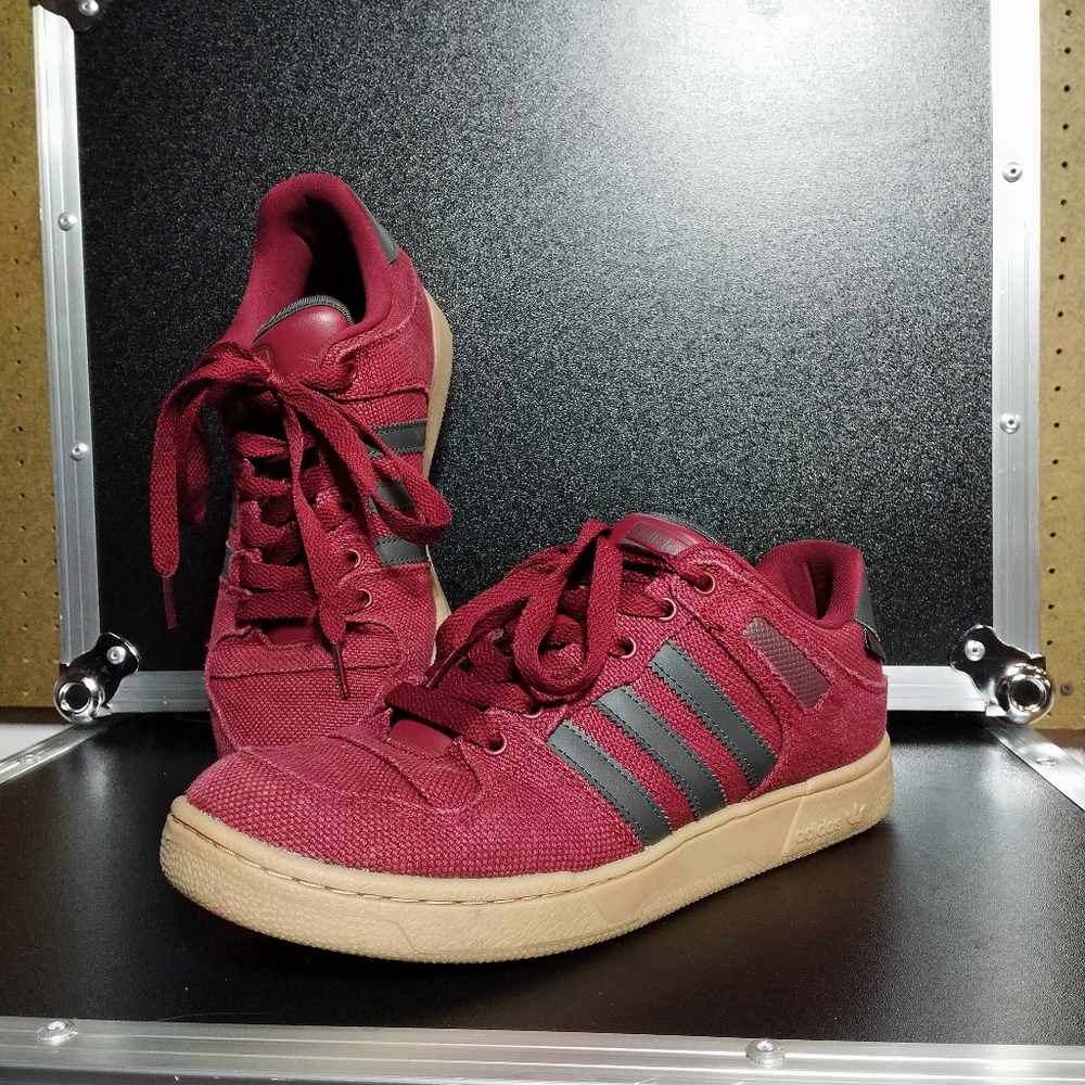 Adidas Men's size 9 Hemp skate shoes
